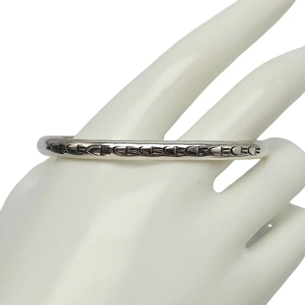 Tribal Etched Cuff Paw Print Cuff Bracelet Silver Plated Vintage